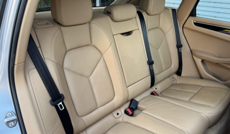 
								2015 Porsche Macan S full									